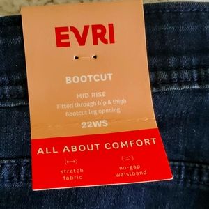 NEW with tags EVRI ALL ABOUT COMFORT MIDRISE BOOTCUT 22WS jeans.